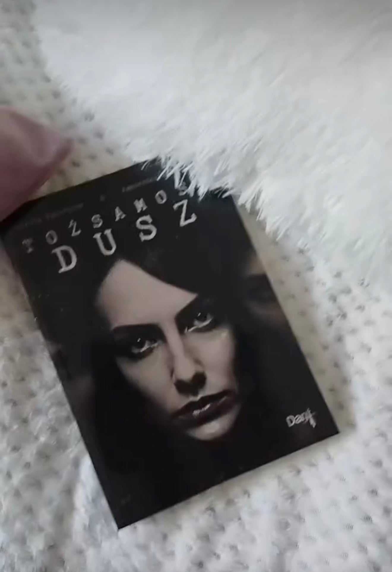 Tożsamość Dusz – historia, która zostaje pod skórą...